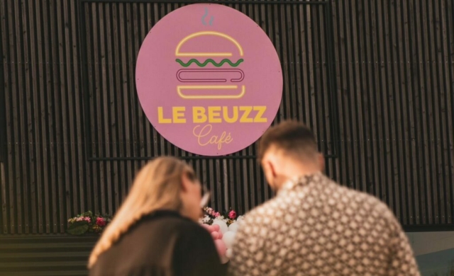 Le Beuzz Café